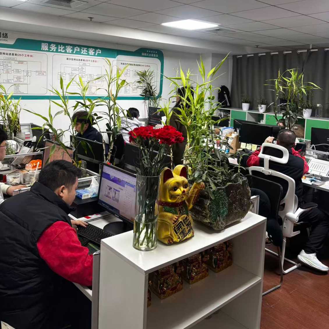 余姚工业品网络营销 / 工业品企业想做网络营销？奥凯可以帮你从0开始，一路走到起飞